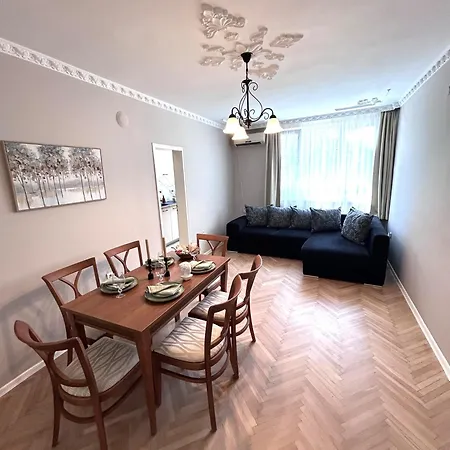 Sea Siren 1bd Near Sea Garden By Apartmax Apartament