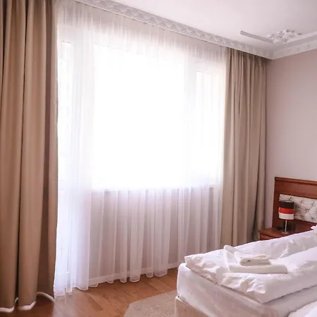 Apartament Sea Siren 1bd Near Sea Garden By Apartmax