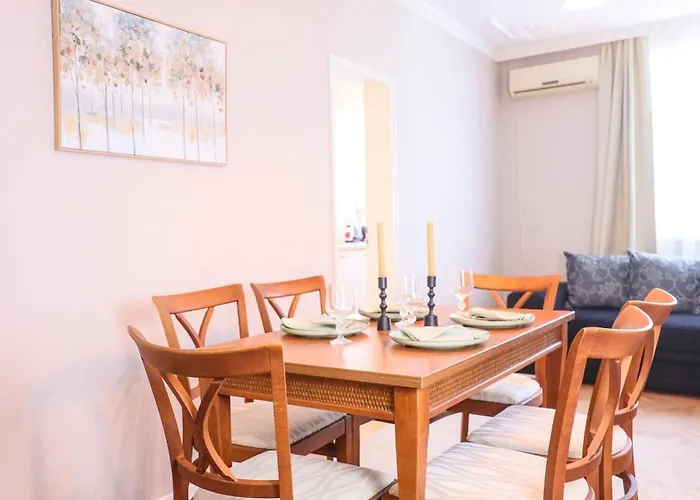 Sea Siren 1bd - Near Sea Garden, Free Garage & Ev Friendly 瓦爾納