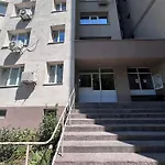 Sea Siren 1bd - Near Sea Garden, Free Garage & Ev Friendly Apartment Varna