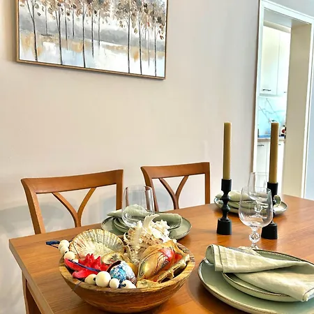 Sea Siren 1bd - Near Sea Garden, Free Garage & Ev Friendly * Варна